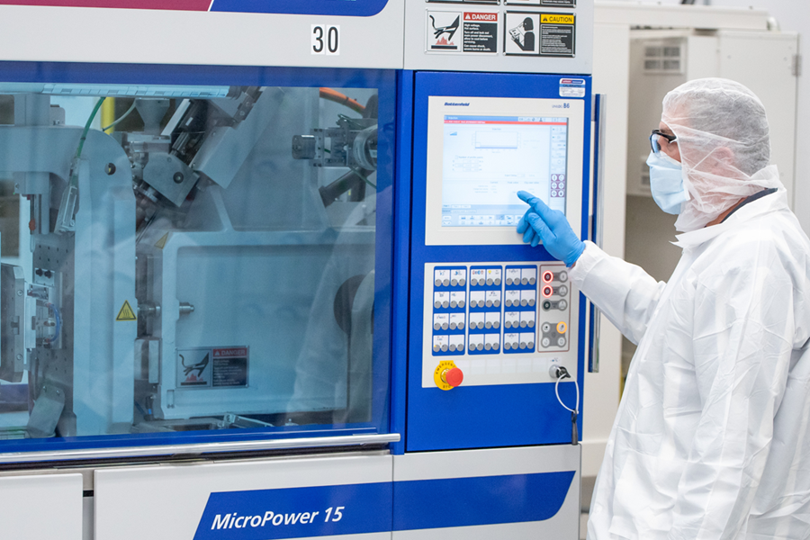 Learn how we helped launch a surgical device for knee reconstruction procedures